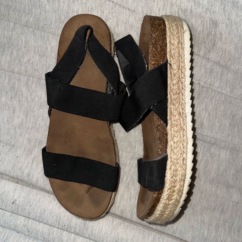 Steve Madden platform sandals size 8.5
